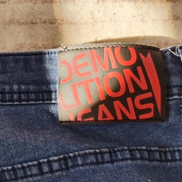 Demolition Men's Blue Distressed Jeans - Picture 7 of 7
